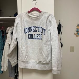 conn college crewneck